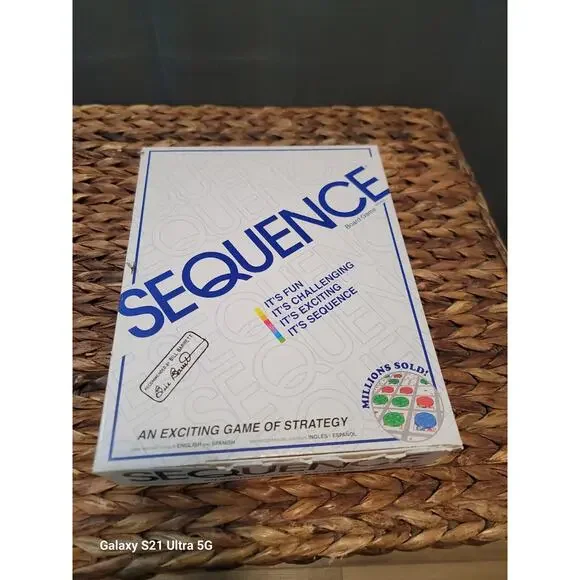 Sequence An Exciting Game of Strategy - Board Game - Picture 1 of 11